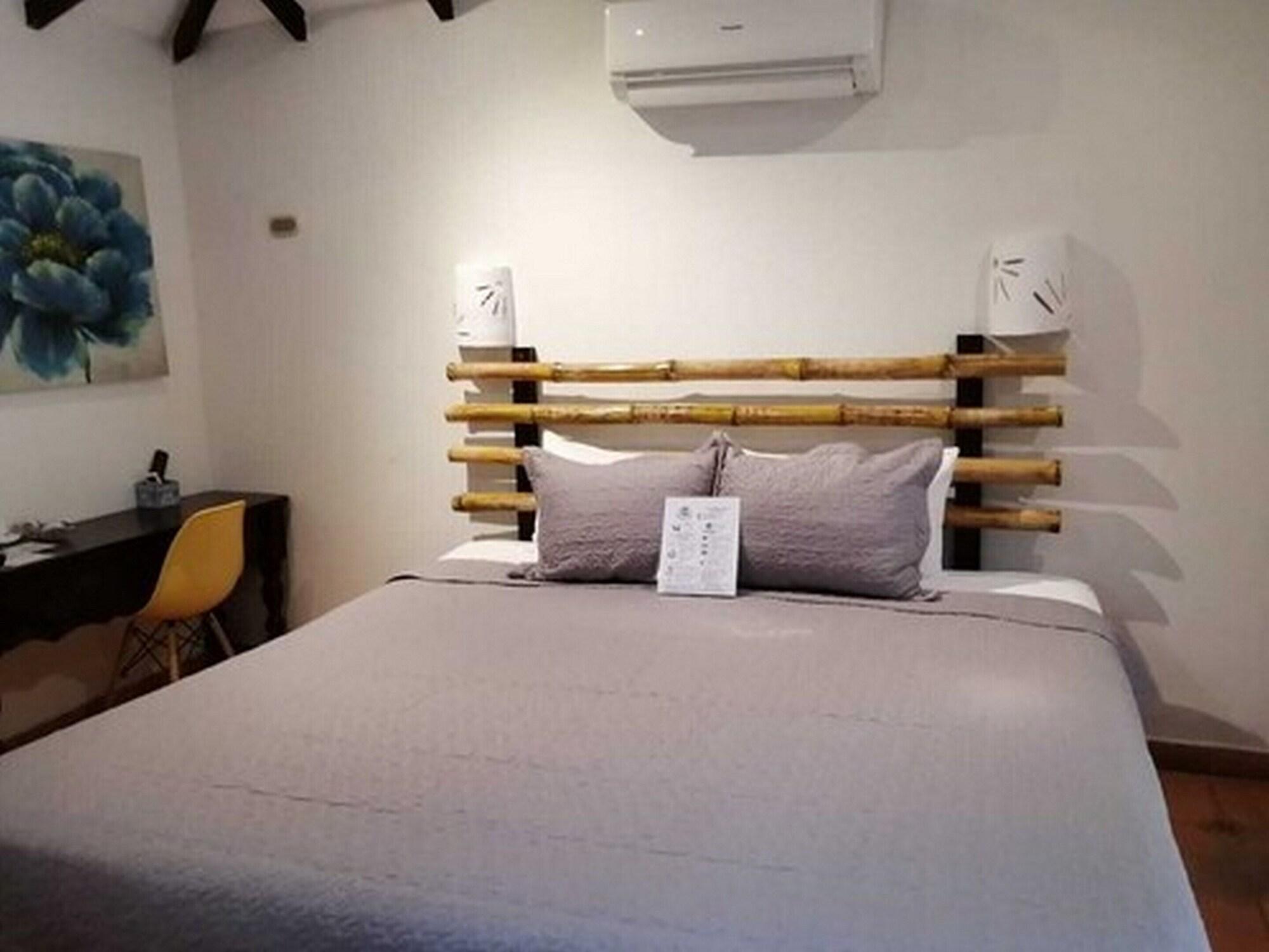Hotel Pasatiempo Tamarindo Bagian luar foto