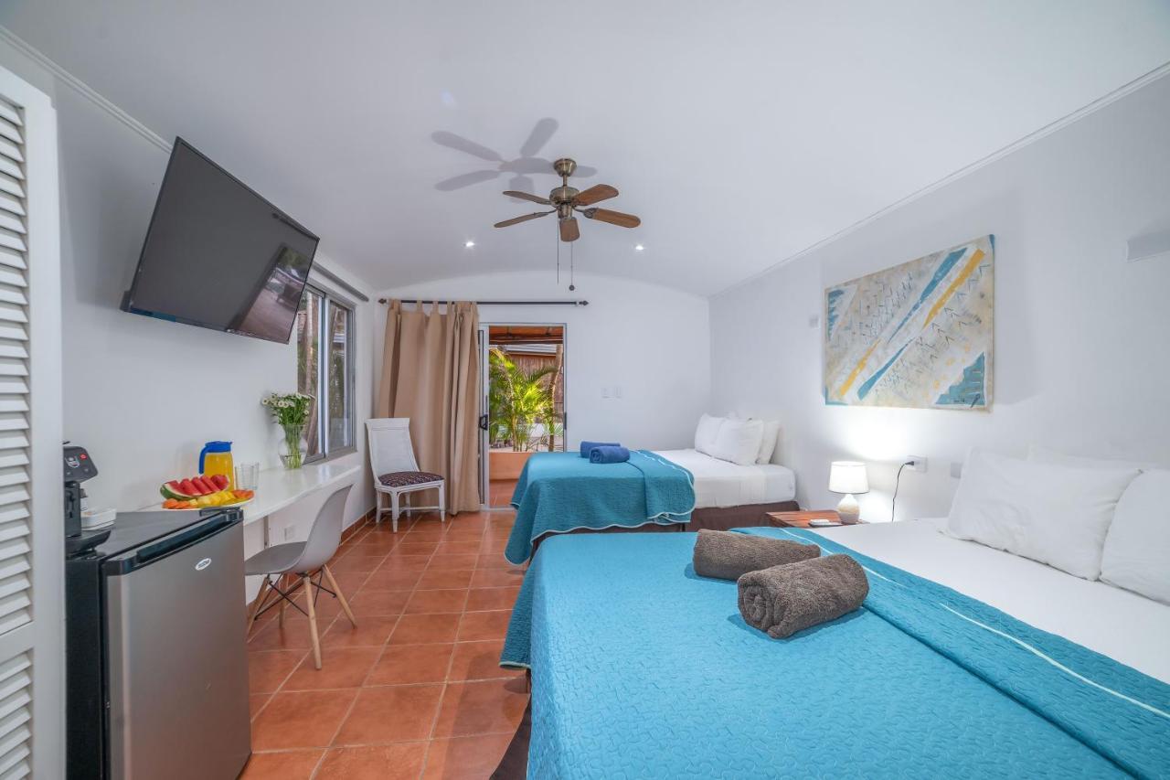 Hotel Pasatiempo Tamarindo Bagian luar foto