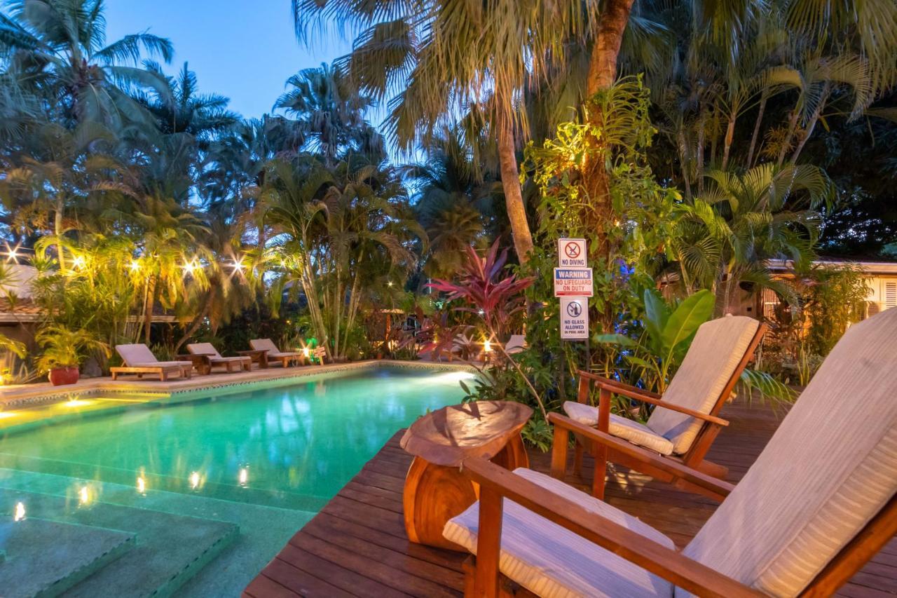 Hotel Pasatiempo Tamarindo Bagian luar foto