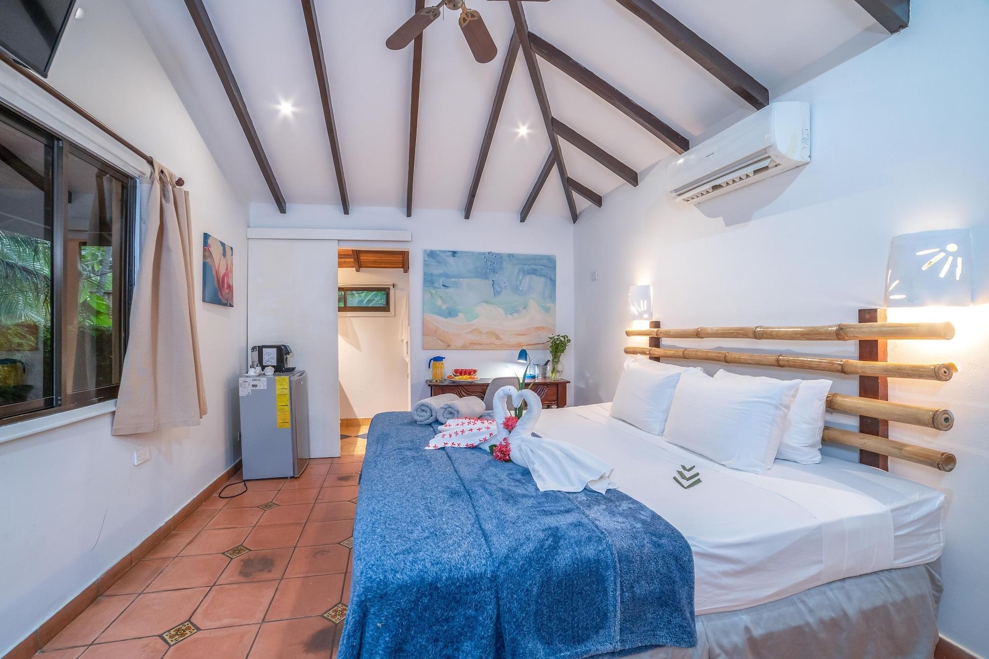 Hotel Pasatiempo Tamarindo Bagian luar foto