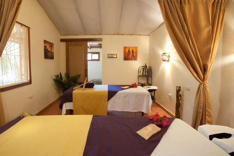Hotel Pasatiempo Tamarindo Bagian luar foto